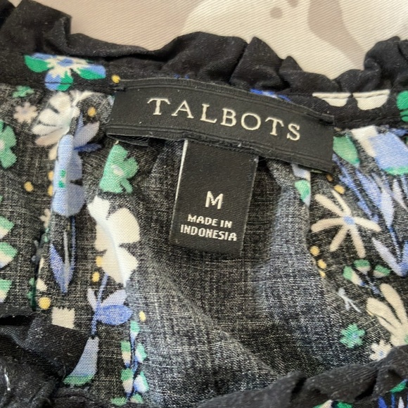 Talbots blouse black and floral with smocked wrists and shoulders EUC M - Picture 9 of 11